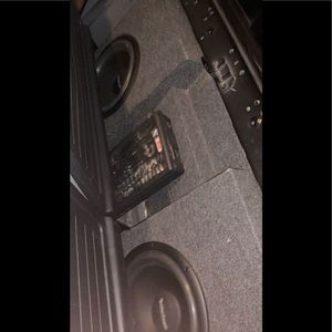 Subwoofers box and amp